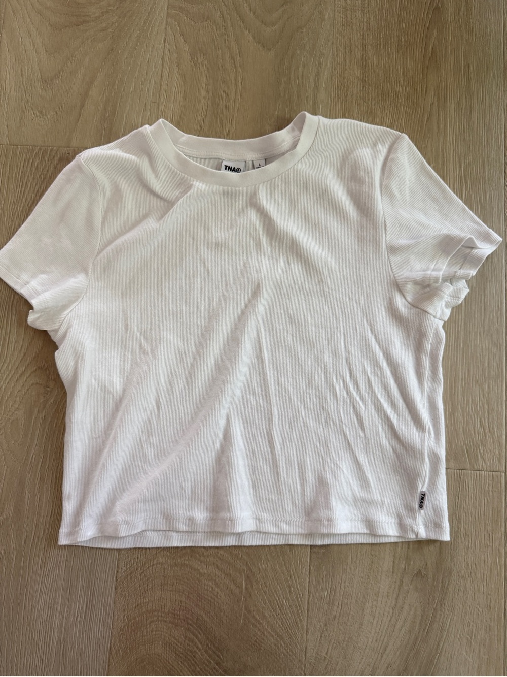 Aritzia TNA White Cropped Ribbed Tee - TNA